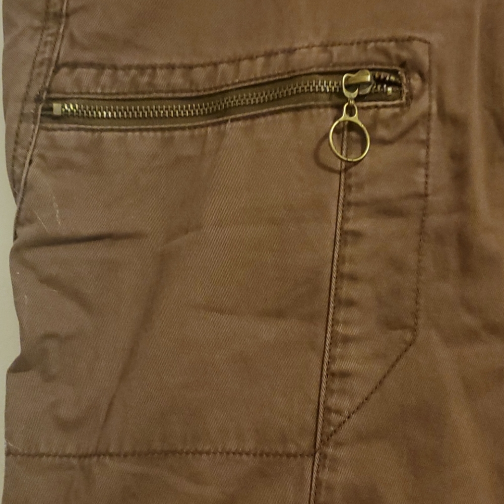 NWT: Mixit Cargo Capris - Picture 4 of 15